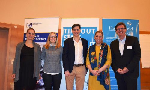 Foto zeigt (von links) Barbara Gutmann, Eva Kirchner, Referent Dominik Lindner, Corinna Schumm und Stephan Greb. Foto: Lydia Molea