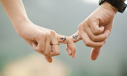 Neue Dimensionen der Wir-Kultur_Hände_Halten_Gemeinsam